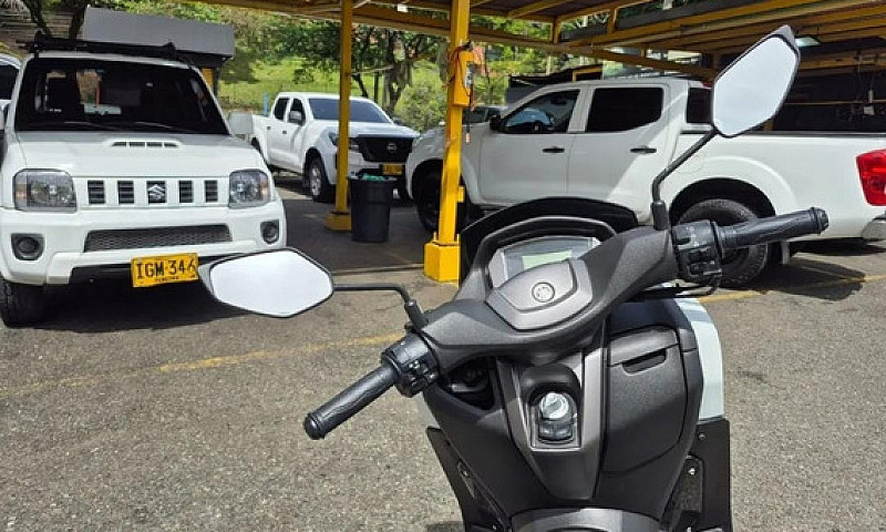 Yamaha Nmax Conneted...