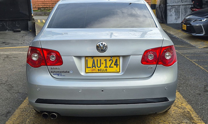 Volkswagen Bora 2.5 ...