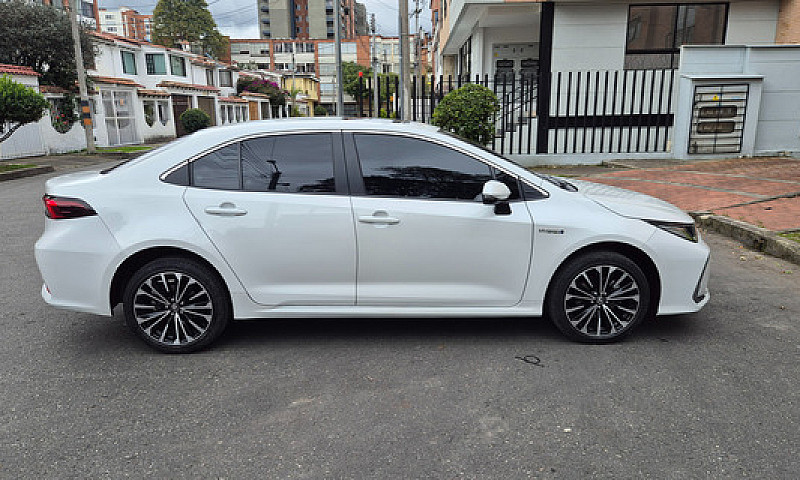 Toyota Corolla 1.8 H...