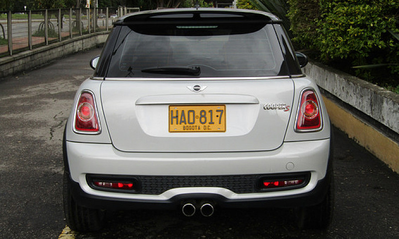Mini Cooper S R56 1....