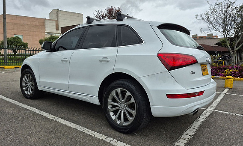 Audi Q5 2.0 Tfsi S-T...