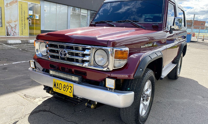 Toyota Land Cruiser ...