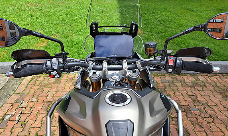 Triumph Tiger 900 Ra...
