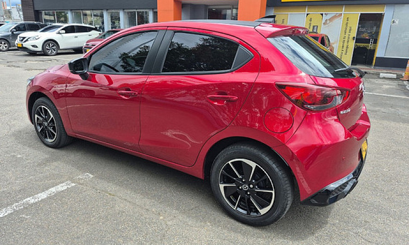 Mazda 2 Grand Tourin...