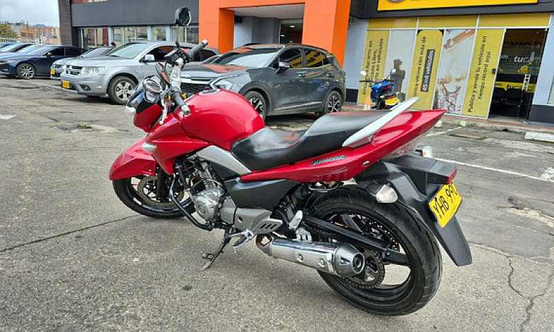 Suzuki Inazuma 250...