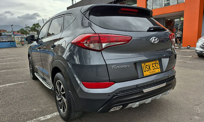 Hyundai Tucson 2.0 M...