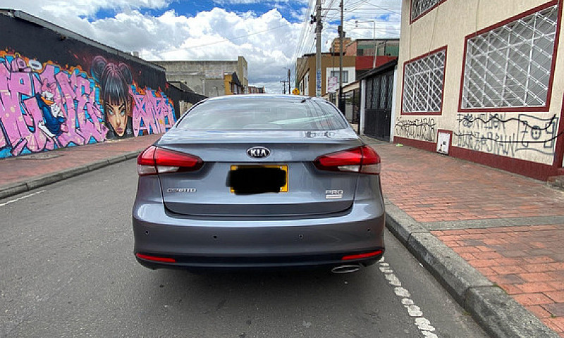 Kia Cerato Pro Sx 1....