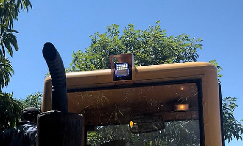 Motoniveladora Cater...