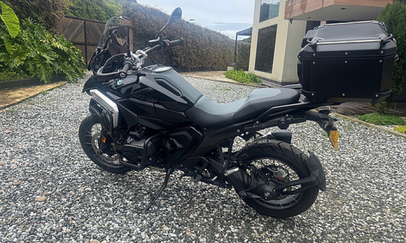 Bmw R 1300 Gs...