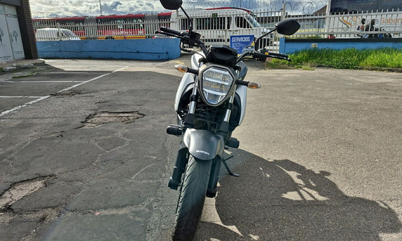 Suzuki Gixxer 250 ...