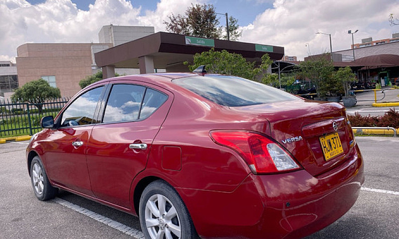Nissan Versa 1.6 Anv...