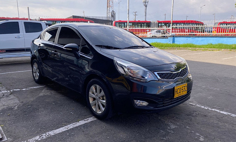 Kia Rio 1.4 Ub Ex...