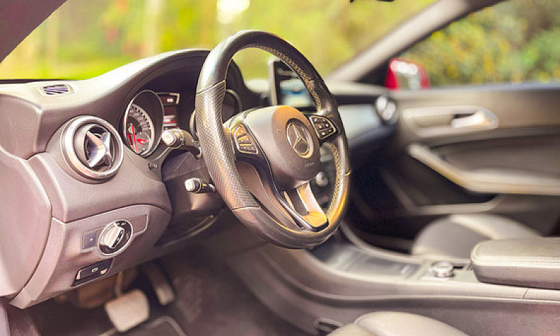Mercedes-Benz Clase ...
