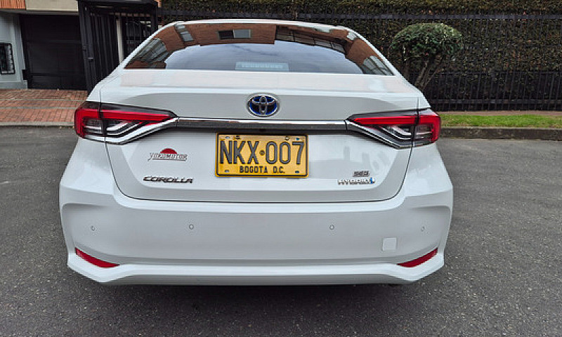 Toyota Corolla 1.8 H...