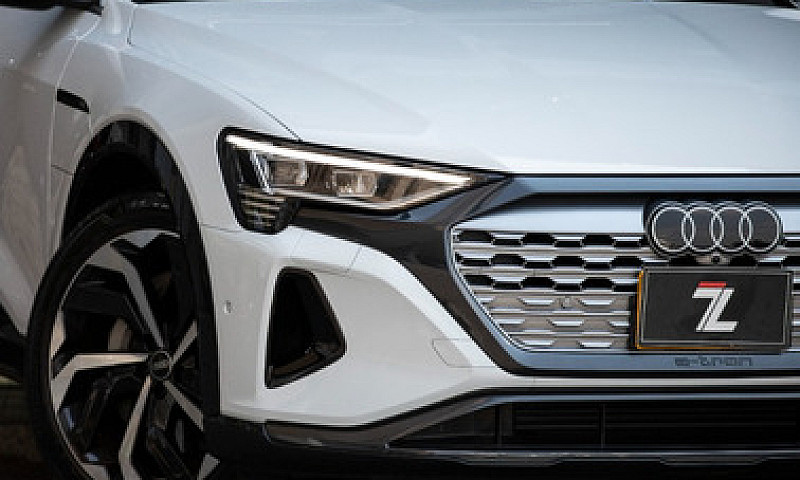 Audi Q8 E-Tron 55 Qu...