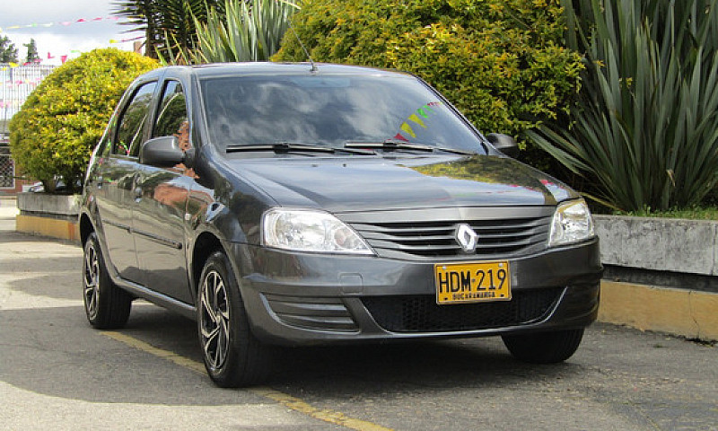 Renault Logan 1.4 Fa...