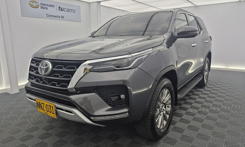 Toyota Fortuner 2.4 ...