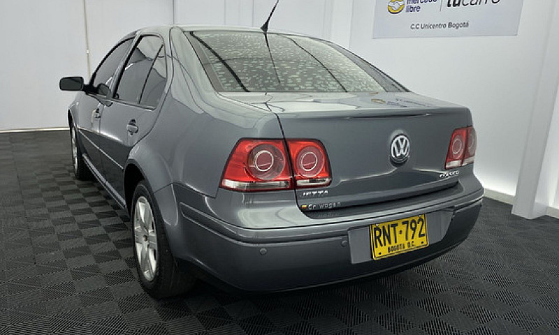 Volkswagen Jetta Tre...