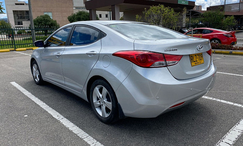 Hyundai Elantra 1.8 ...