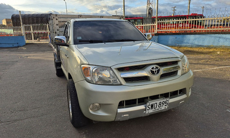 Toyota Hilux 2.7 Imv...