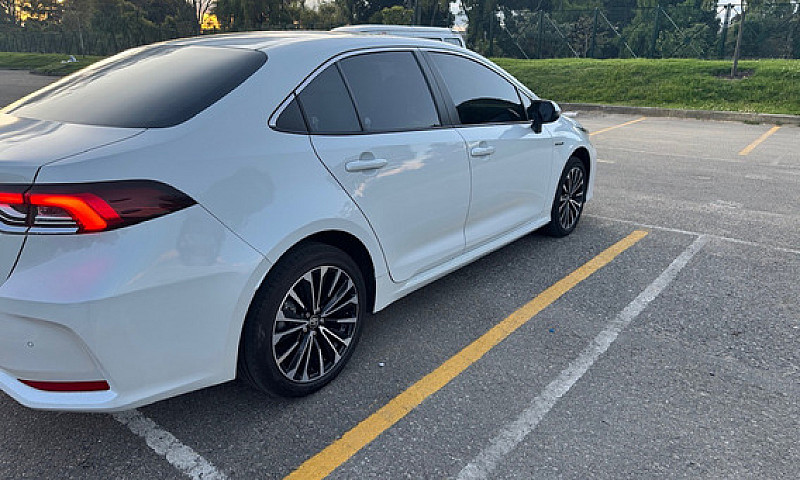 Toyota Corolla 1.8 H...