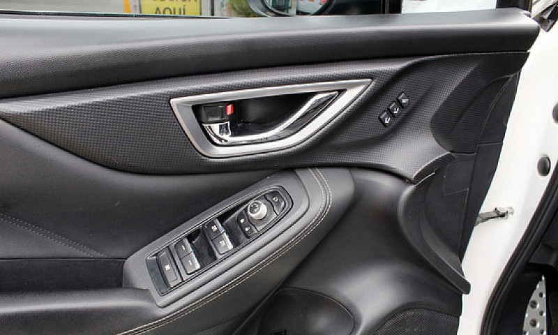 Subaru Forester 2.5 ...
