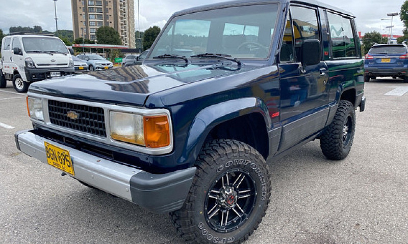Chevrolet Trooper 2....