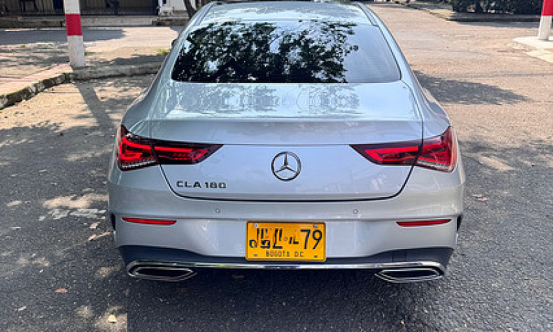 Mercedes-Benz Clase ...