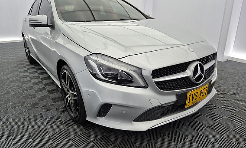 Mercedes-Benz Clase ...