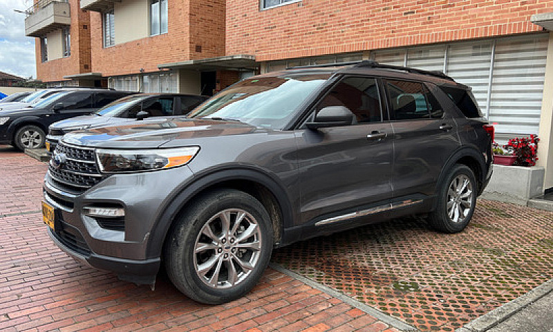 Ford Explorer 2.3L E...