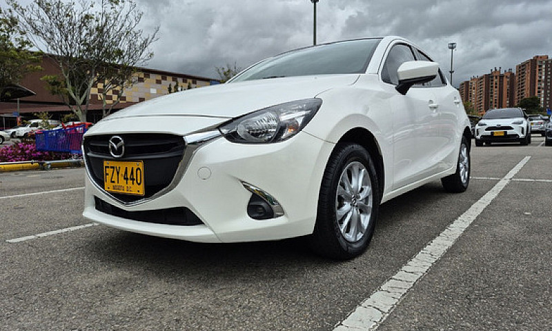 Mazda 2 1.5 Touring...