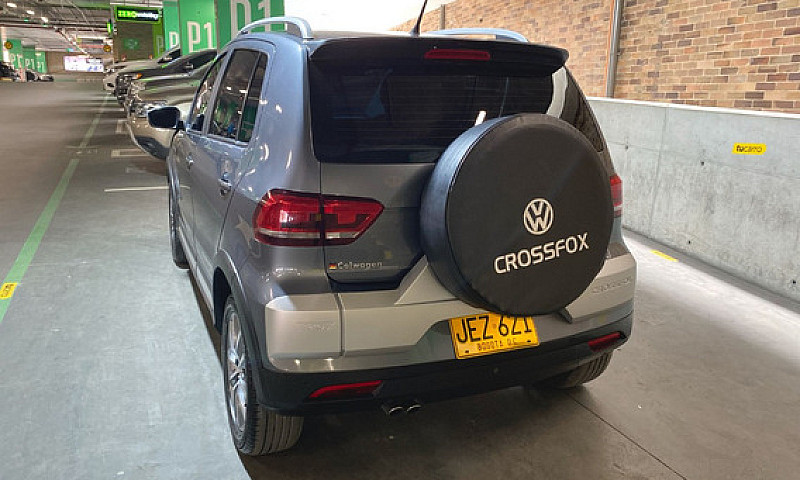 Volkswagen Cross Fox...