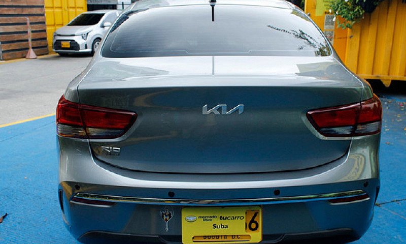 Kia Rio 1.4 Vibrant...