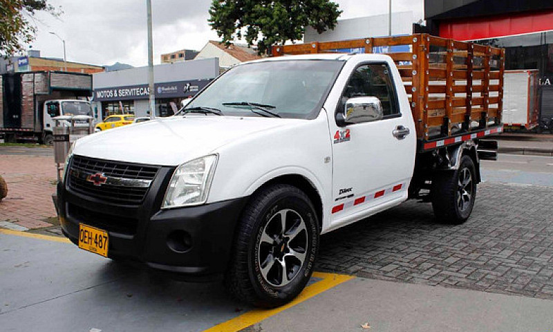 Chevrolet D-Max Esta...