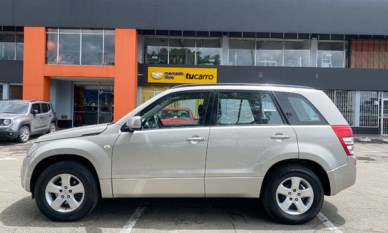 Suzuki Grand Vitara ...