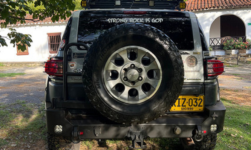 Toyota Fj Cruiser 4....