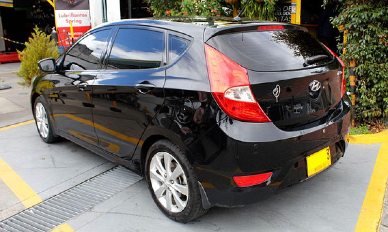 Hyundai Accent 1.6  ...