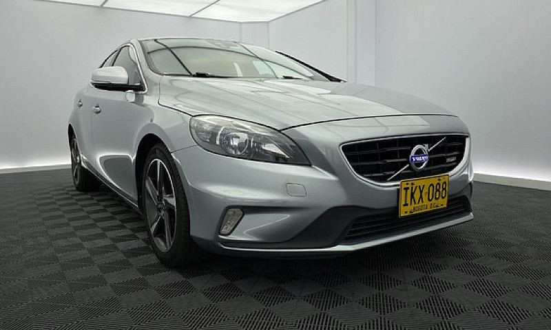 Volvo V40 1.6 T4 R-D...