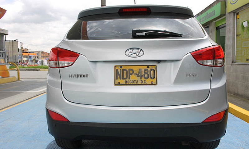 Hyundai Tucson Ix-35...