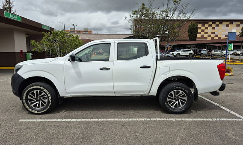 Nissan Np300 Frontie...