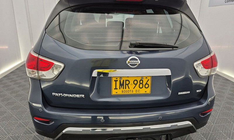 Nissan Pathfinder 3....
