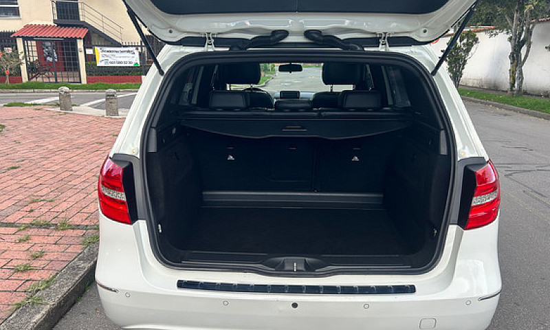 Mercedes-Benz Clase ...