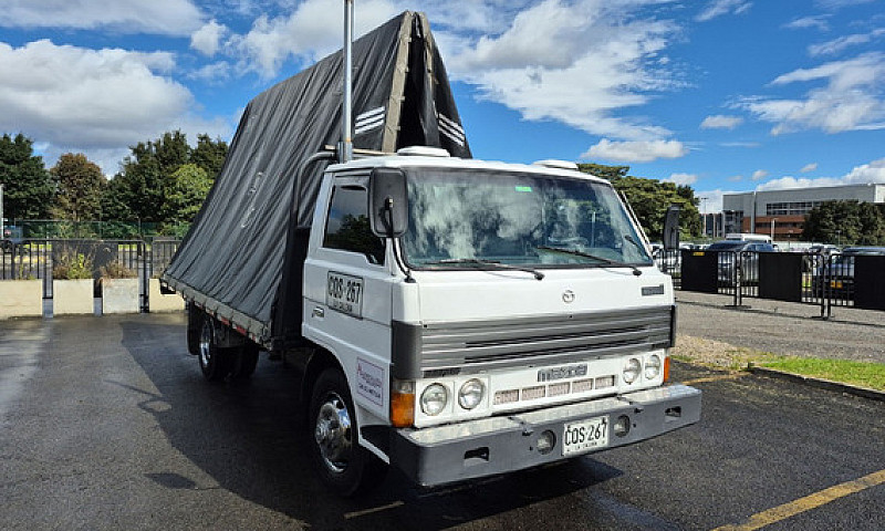 Mazda T 45 5.2 Mt  1...