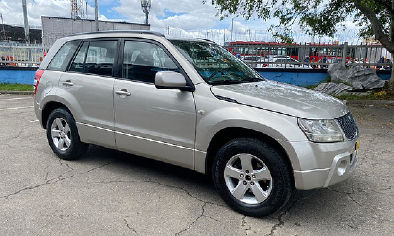 Suzuki Grand Vitara ...