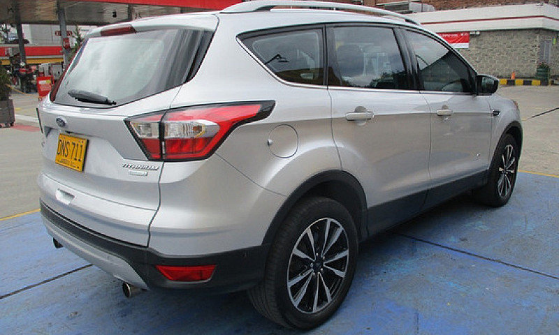 Ford Escape Titanium...