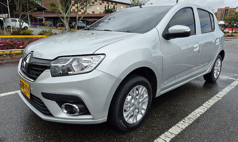 Renault Sandero 1.6 ...