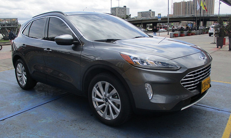 Ford Escape Titanium...