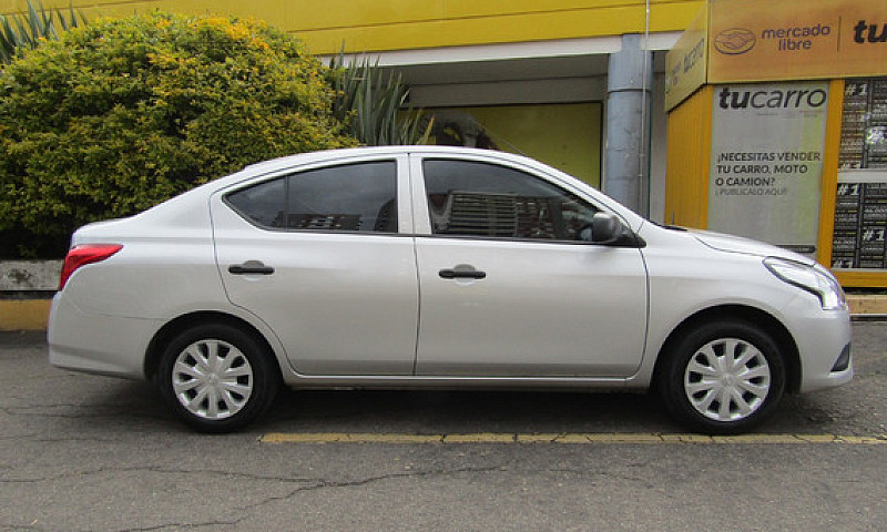 Nissan Versa 1.6 V-D...