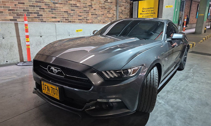 Ford Mustang 5.0 Gt ...
