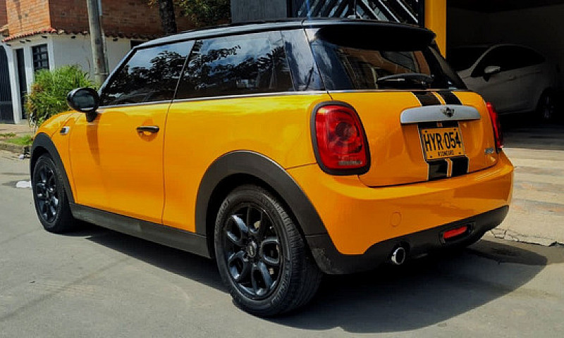 Mini Cooper 1.5 F56 ...